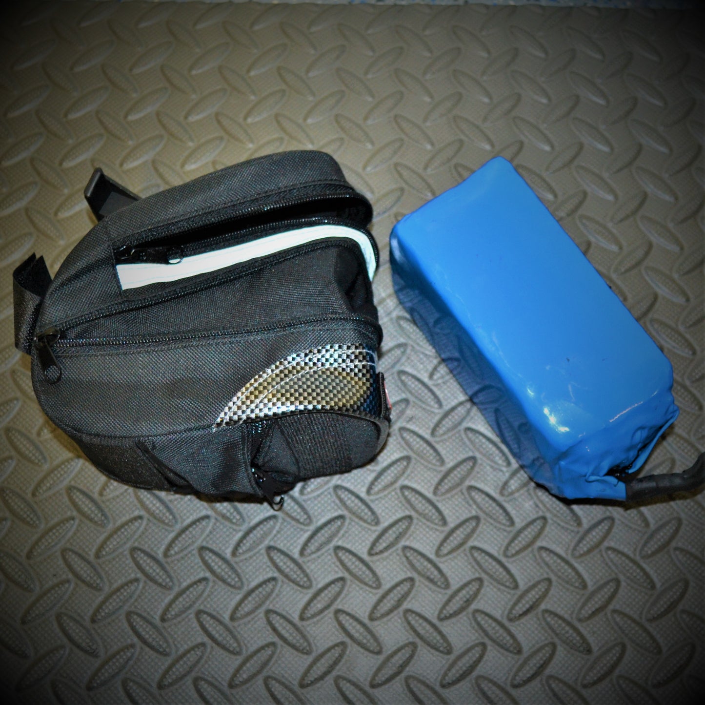 Underseat Battery - Clip On/Off