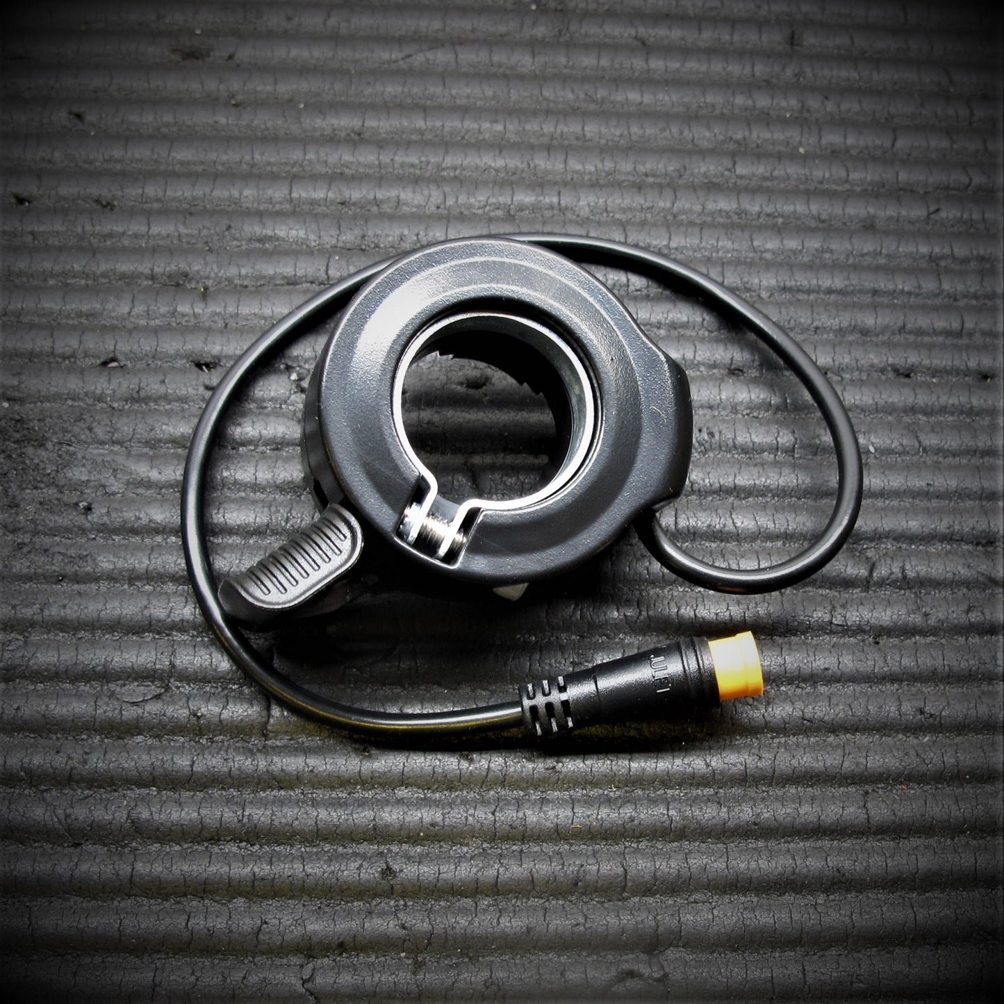 Accélérateur - Pouce - Connexion étanche - 3 fils