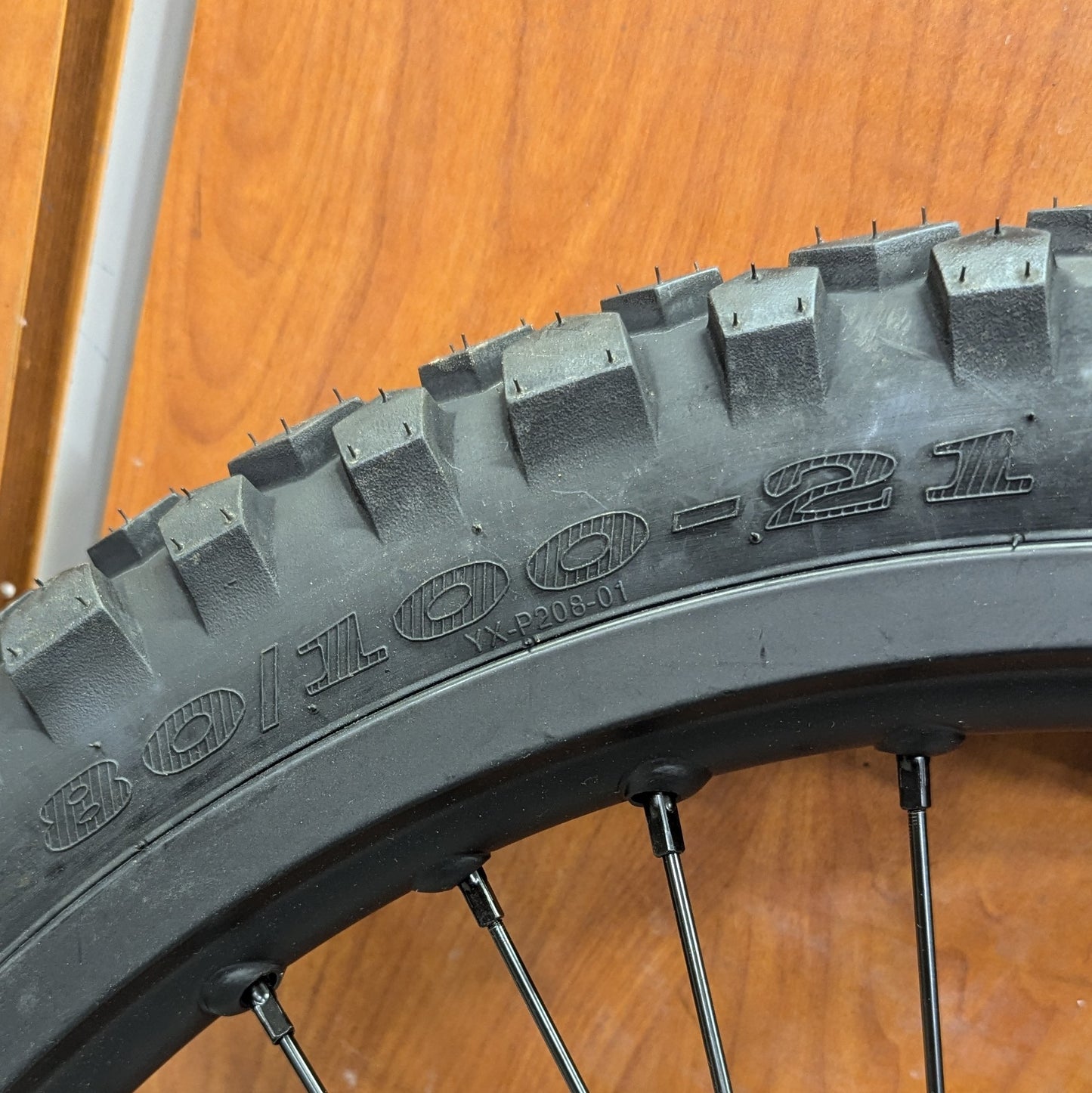 21" Front Wheel (with Tire)w - 110mm x 20mm Thru Axle - Stealth Bomber