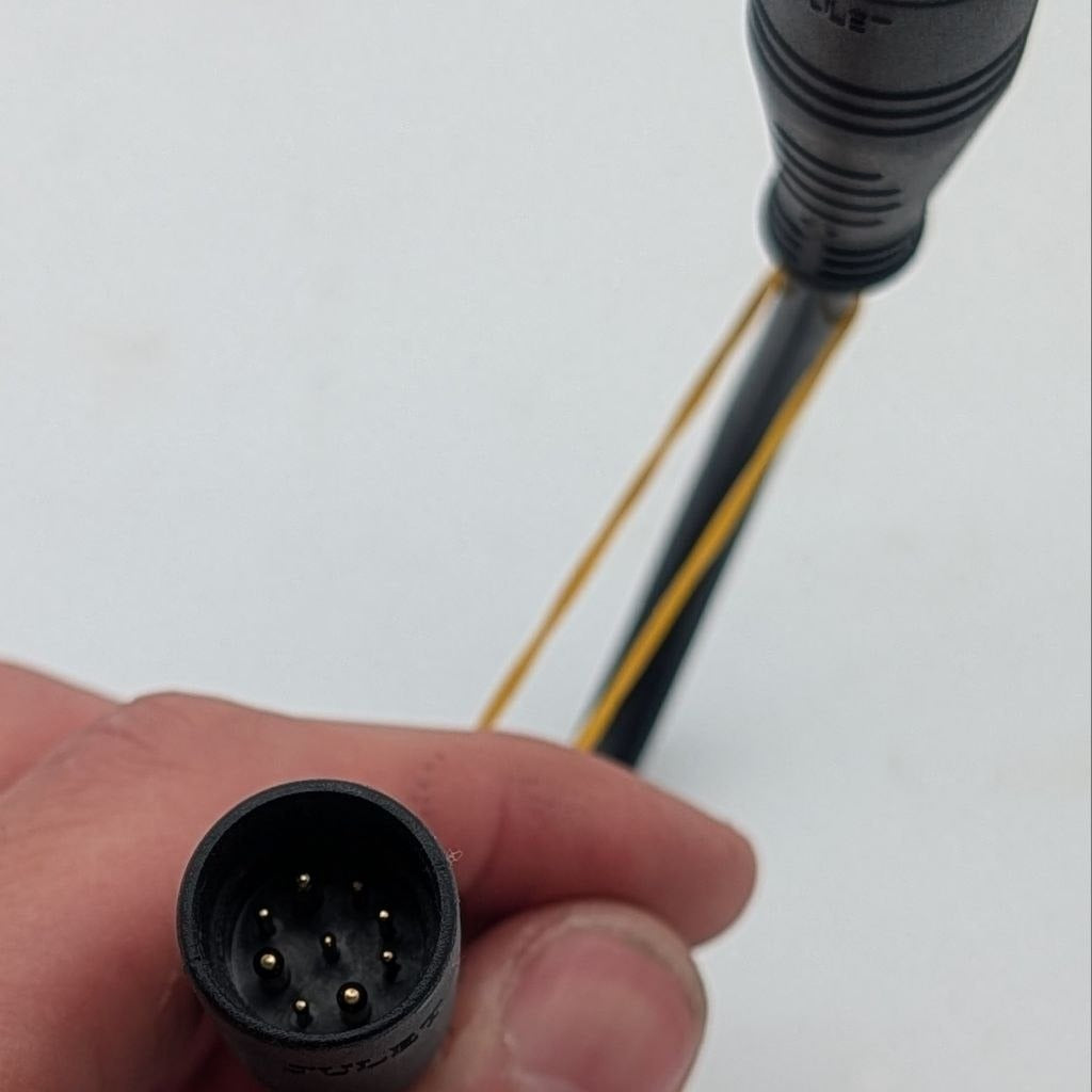 Z916 adapter cable - Z916 female connector end