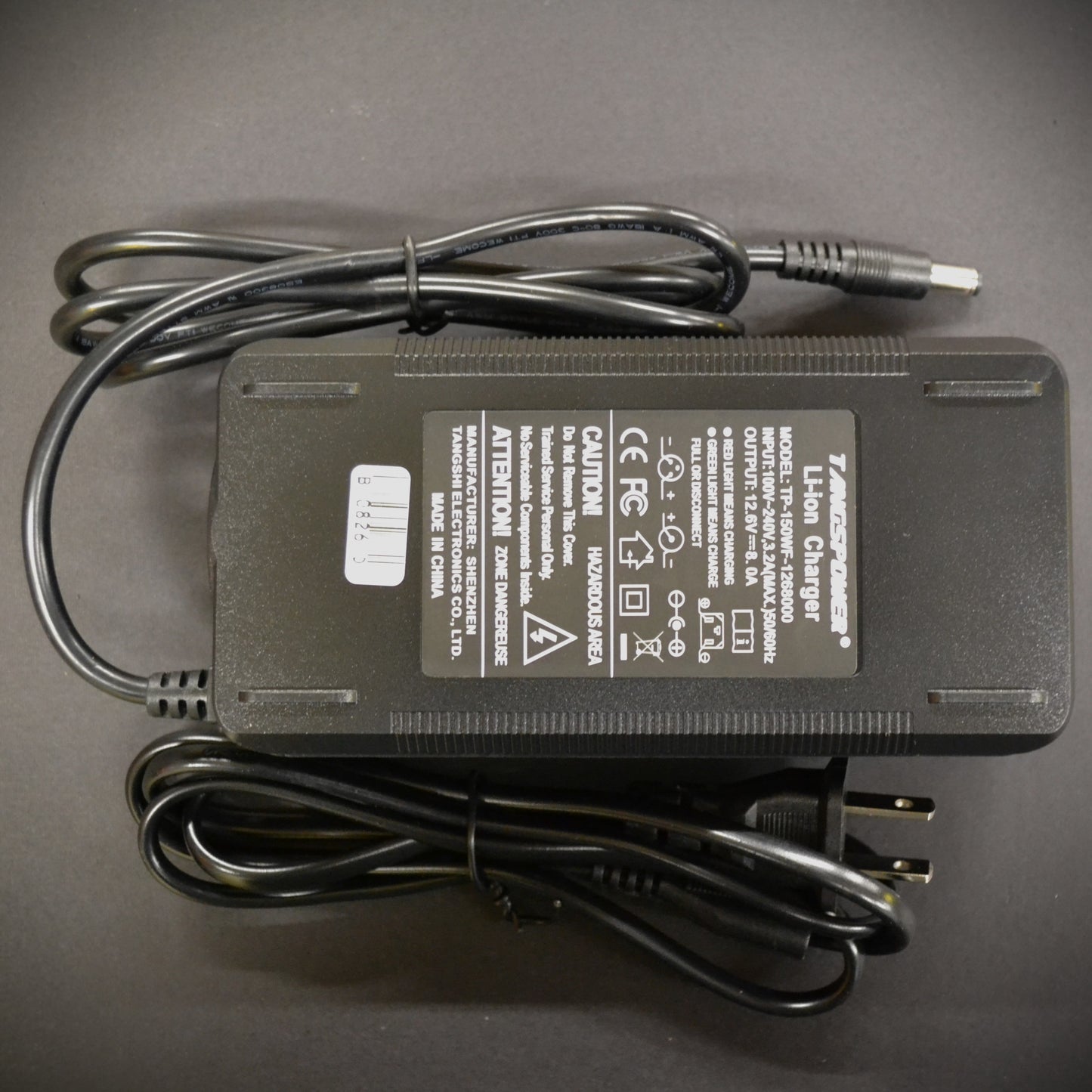 Chargeur lithium-ion 12 V – 8 A