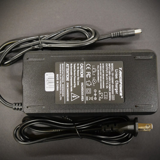 Chargeur - 12S (50,4V) 3 Ampères - Lithium Ion