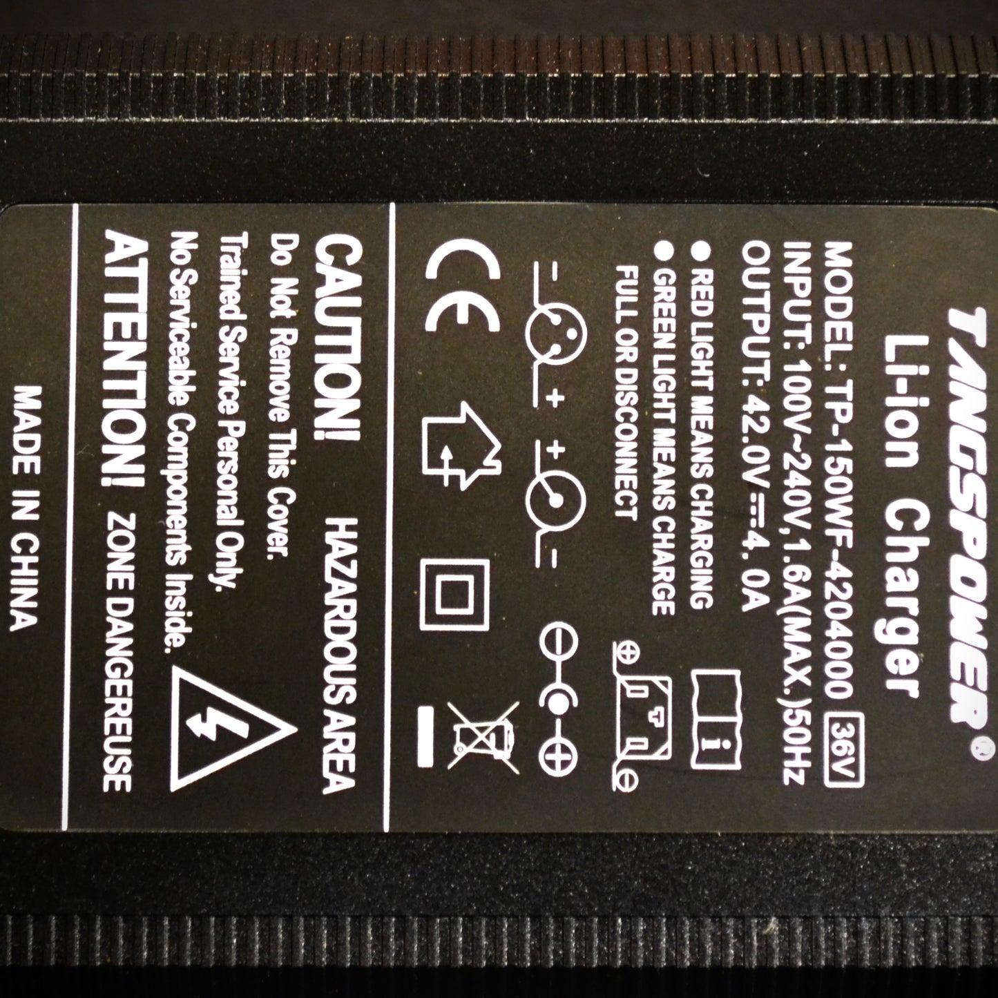 Chargeur de batterie au lithium-ion 36 volts 4 ampères - 42V3A