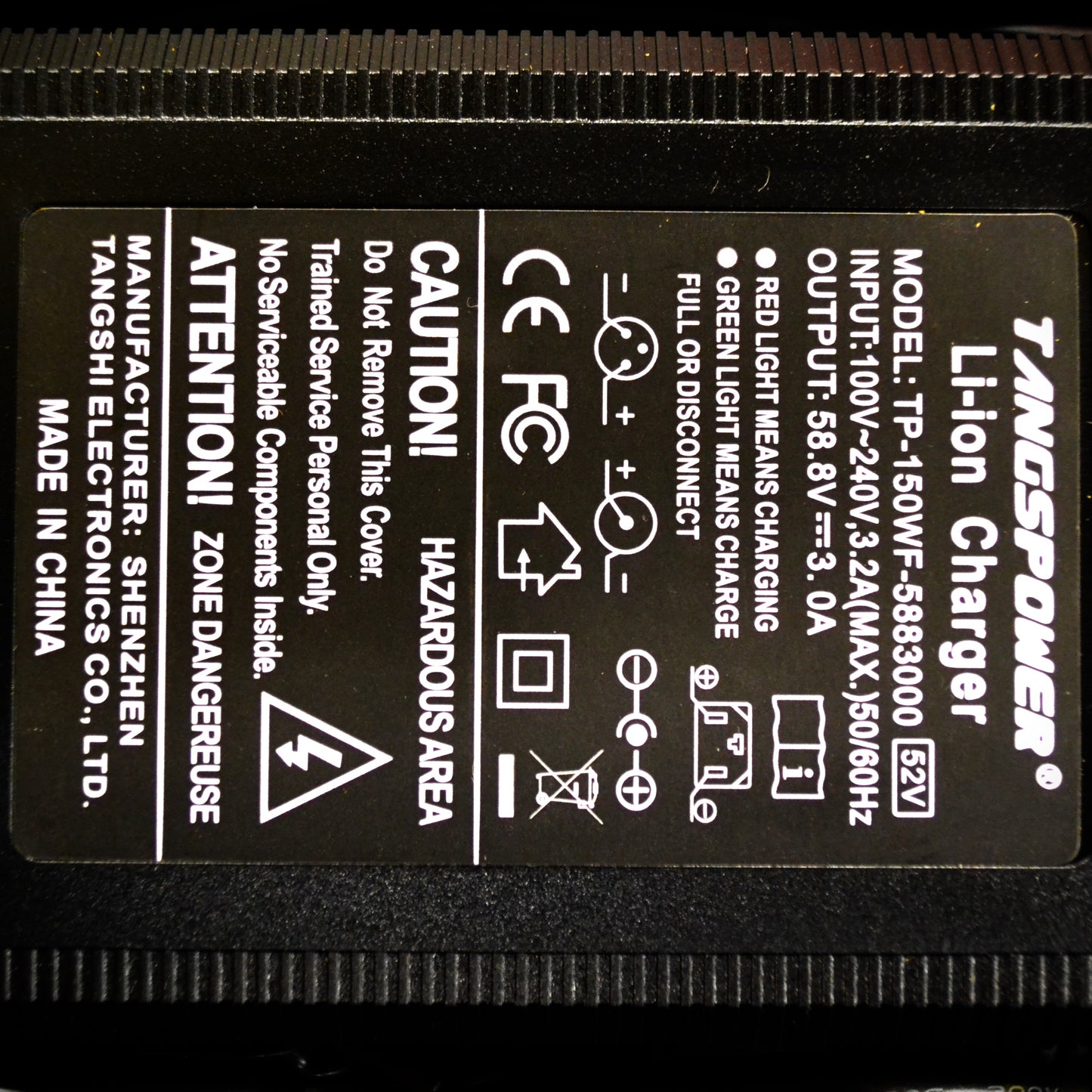 Chargeur lithium-ion 52 V – 3 A