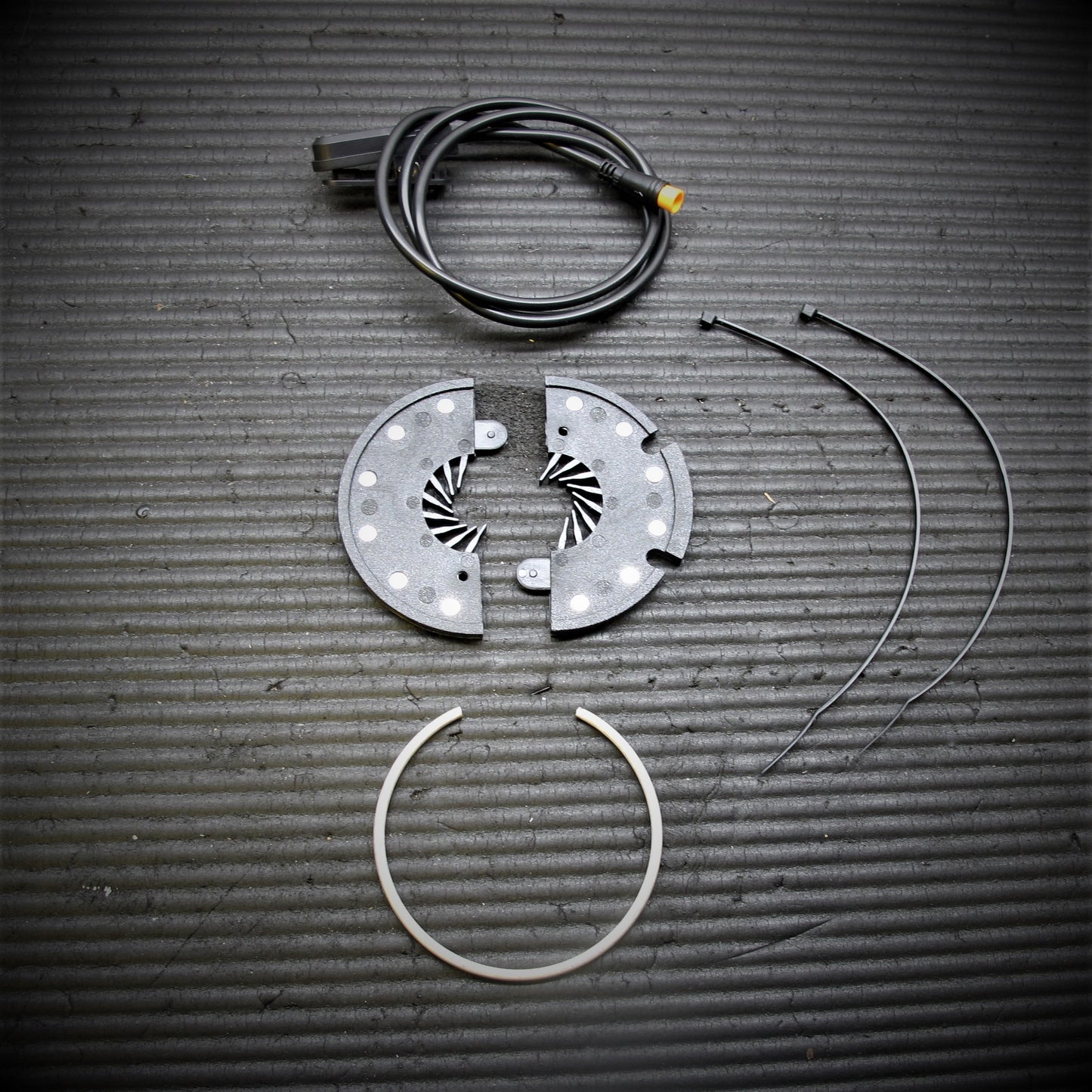 PAS Sensor - EZ Mount - 2 Piece w Snapring - Waterproof Connector