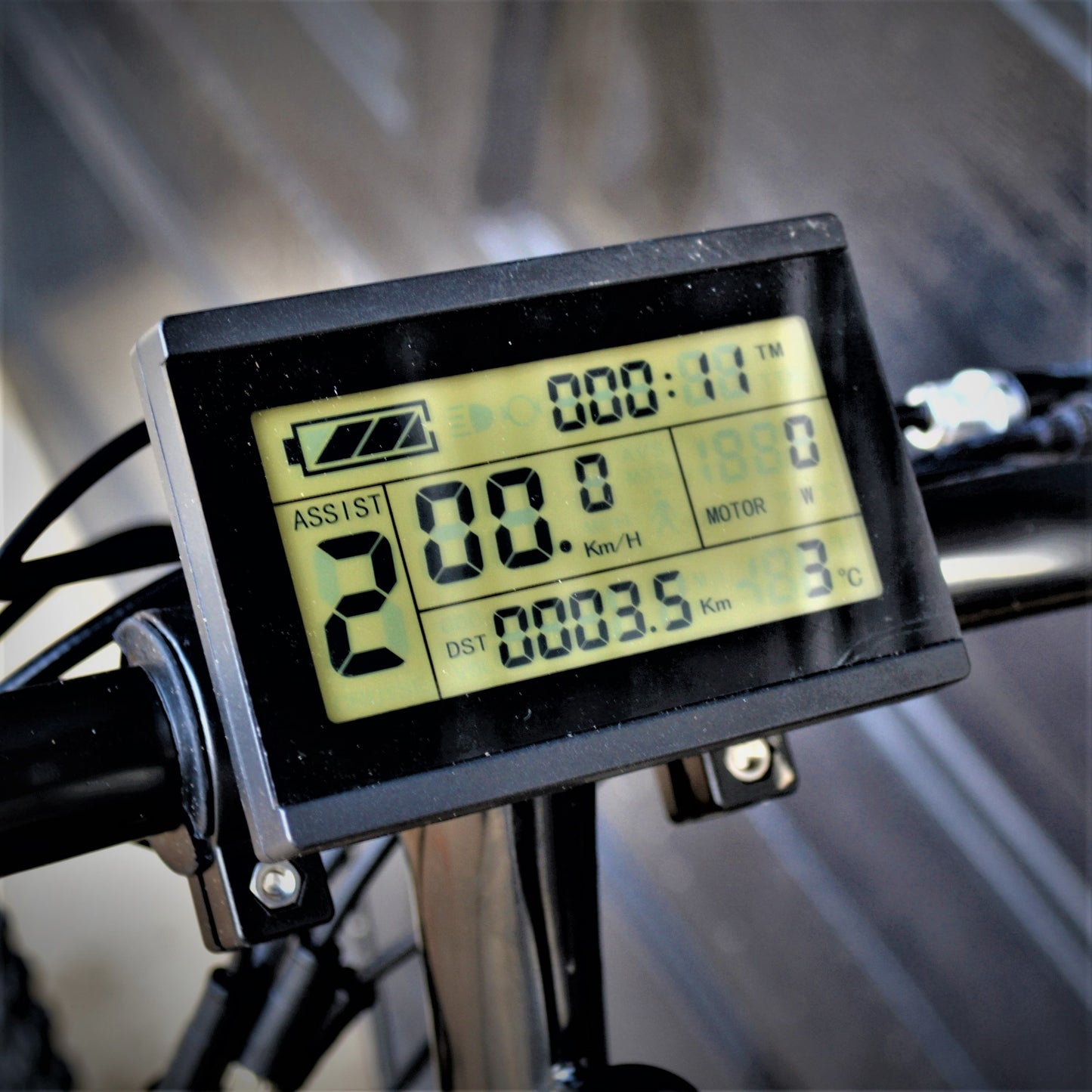 1KW Rear Hub Motor + Downtube Battery