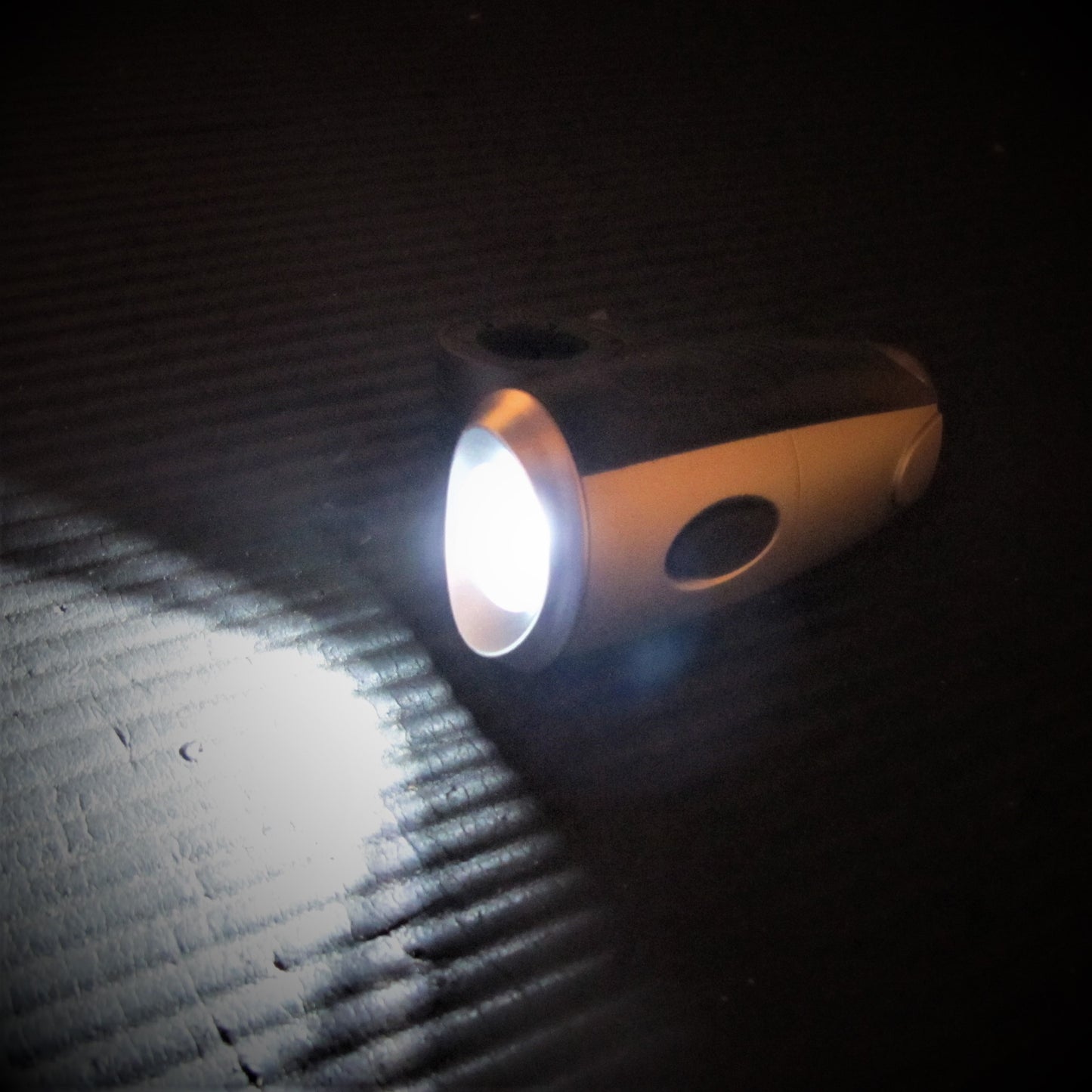 Éclairage - LED pour montage sur guidon - Fonctionne sur batterie