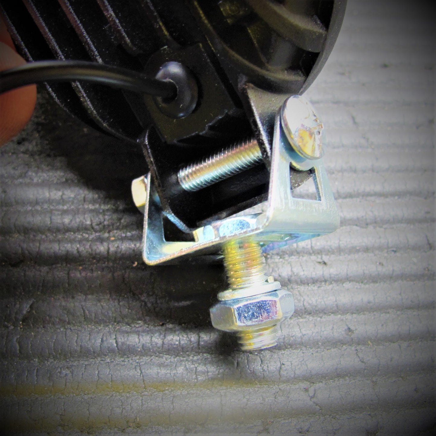 Phare 9 LED - Large Tension - Corps en Aluminium