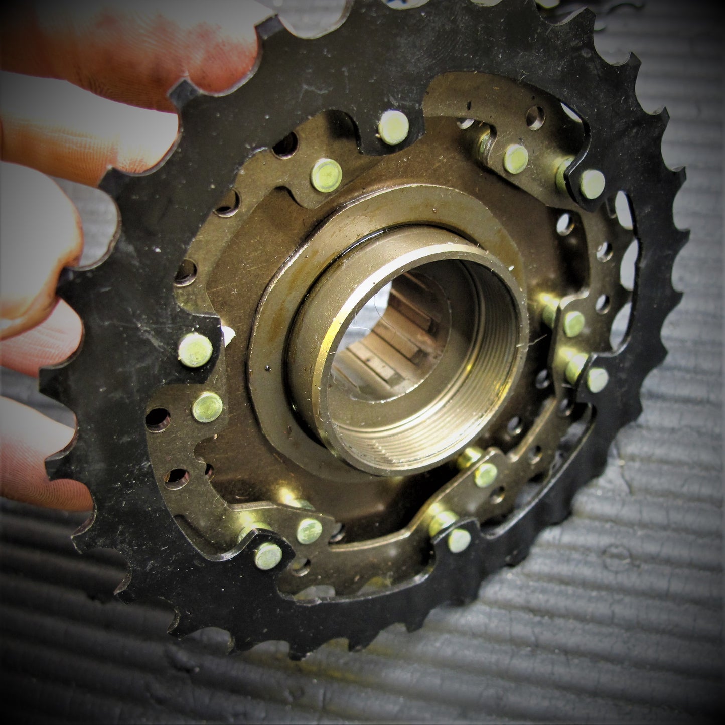 Roue libre - 7 vitesses - Shimano - Engrenage (fileté sur)