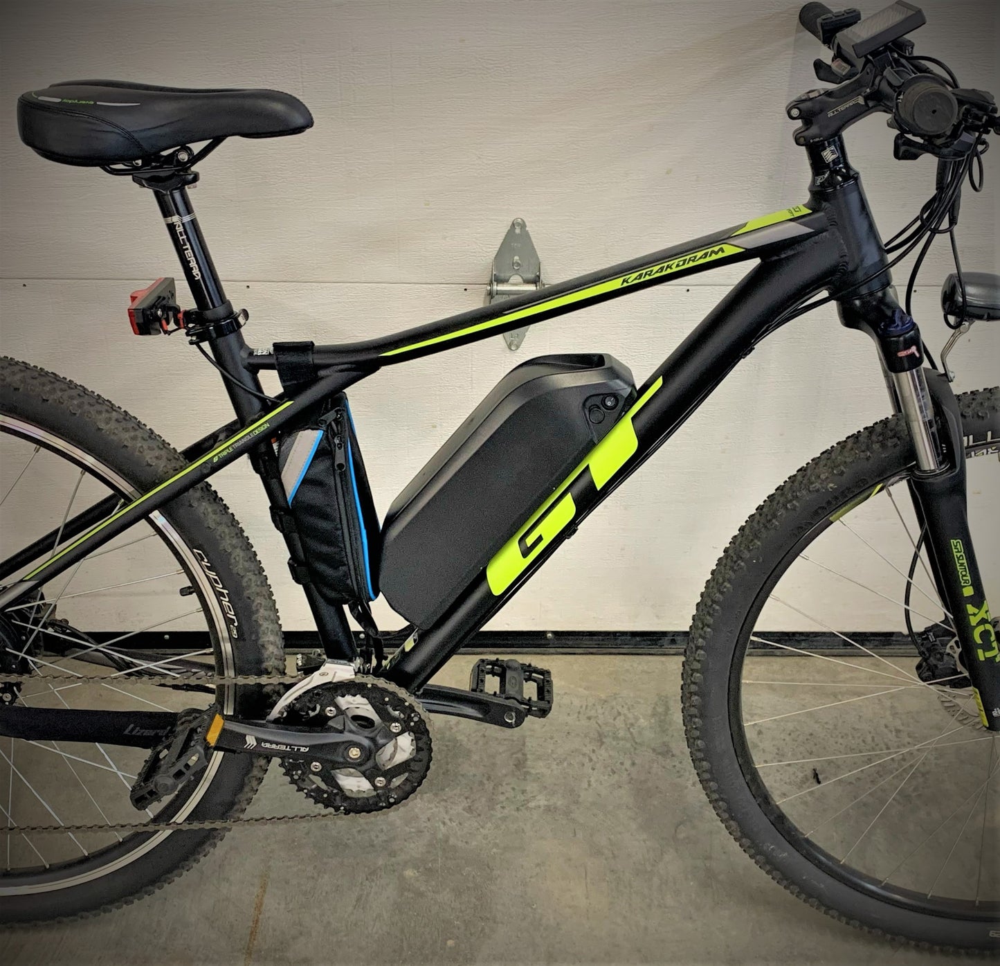 Downtube 18650 Removable Battery - Reention DP6